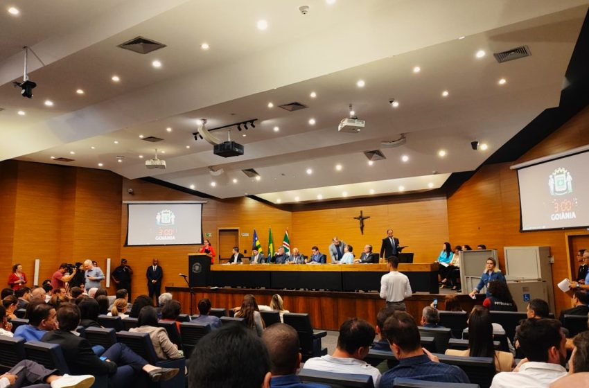  Sindsaúde acompanha questionamentos feitos ao prefeito de Goiânia sobre problemas na saúde municipal