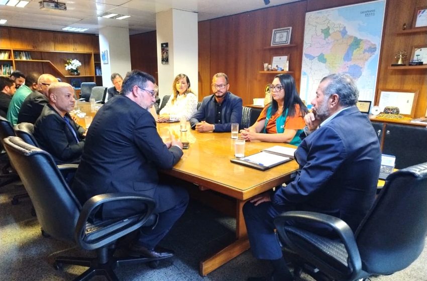  Após reunião com Sindsaúde e Fenasce, ministro da Previdência promete apoio à aposentadoria especial integral e paritária para ACS e ACE