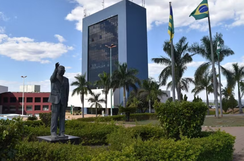  Após cobrança do Sindsaúde, Prefeitura de Goiânia reajusta e paga retroativo do vale-alimentação aos agentes de saúde e de endemias