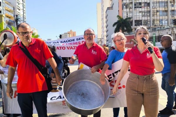 Vereadores aprovam retorno do vale-alimentação dos plantonistas da saúde, mas com valor menor determinado pela prefeitura