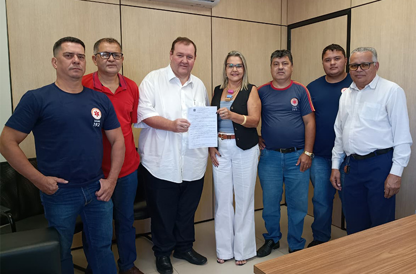  Sindsaúde participa de reunião com vereador Tatá Teixeira sobre regulamentação da profissão de condutor de ambulância em Aparecida de Goiânia