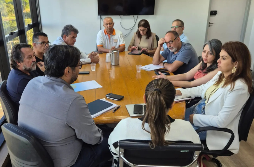  Fórum Sindical de Goiânia garante redução das parcelas do pagamento da data-base 2026 e avança em outras demandas dos(as) servidores(as) públicos(as)
