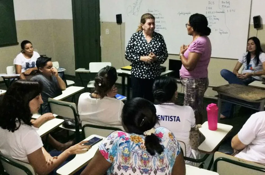  Assembleia em São Domingos garante conquista a servidores da saúde