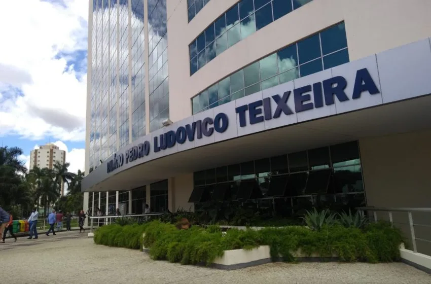  ESTADO: projeto de reforma da previdência põe fim ao quinquênio do servidor