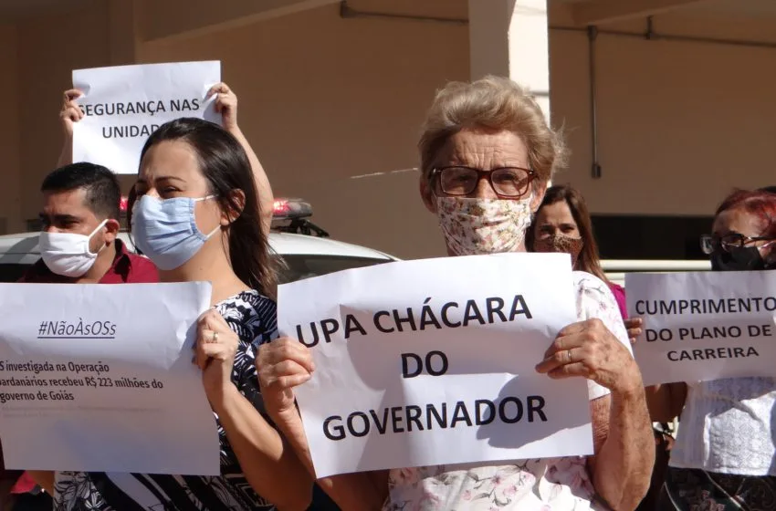  Com protesto, servidores e usuários cobram funcionamento da UPA Chácara do Governador