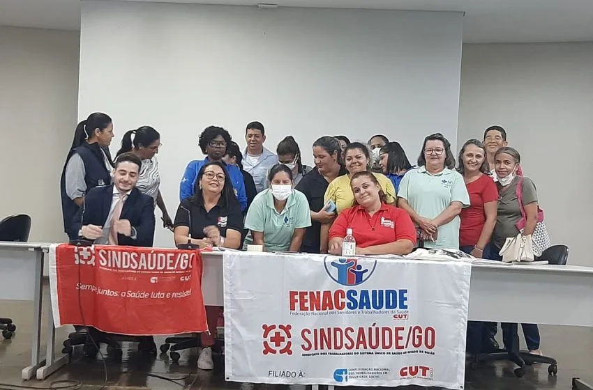 Sindsaúde realiza ação sindical com trabalhadores da saúde de Jataí