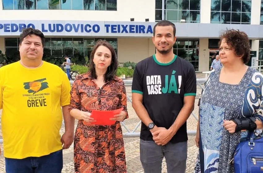  ESTADO: Sindsaúde e demais entidades representativas dos servidores públicos cobram pagamento da data-base