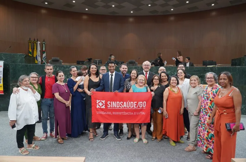  Profissionais da saúde são homenageados na Alego