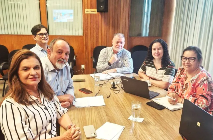  Diretrizes para plano de carreira único no SUS são aprovadas